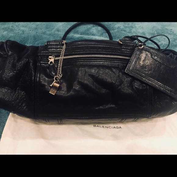 ❌TRADED❌ Balenciaga Whistle Bag - Picture 4 of 7